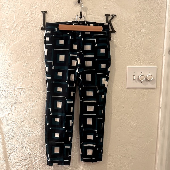 Banana Republic Sloan Pants size 2Short - Picture 2 of 5